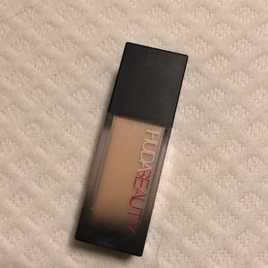 Huda Beauty Foundation